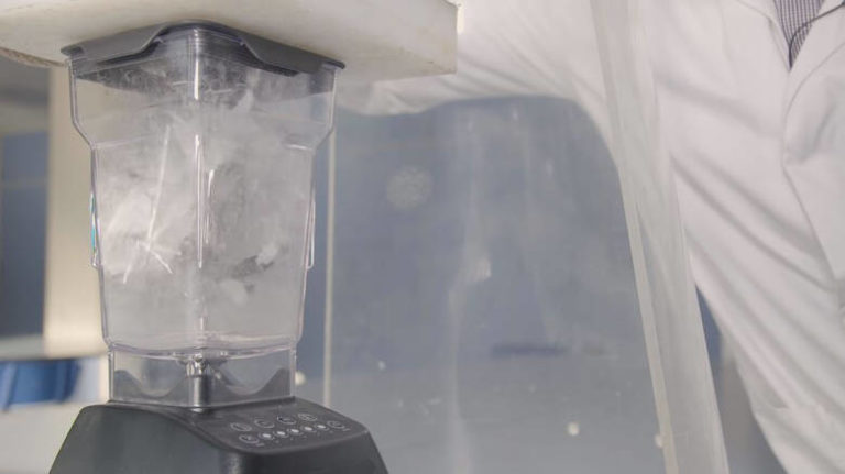 Smartphone σε μπλέντερ: Τι ανακάλυψαν επιστήμονες