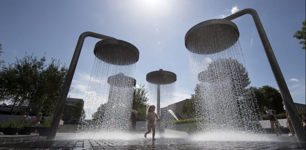 Νέο κύμα καύσωνα στην Ευρώπη θέτει σε συναγερμό τις Αρχές