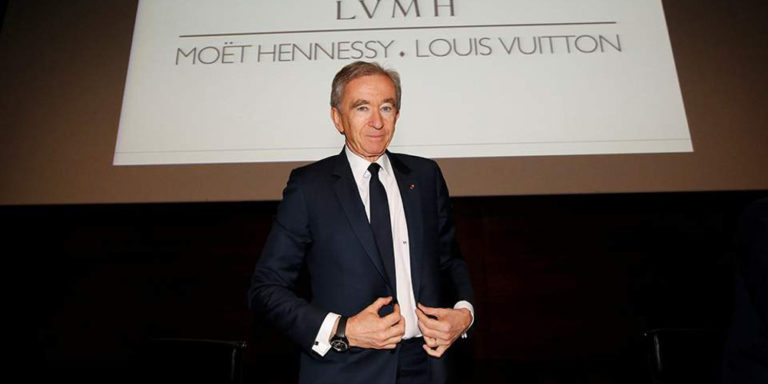 Ο Μπερνάρ Αρνό δεύτερος πλουσιότερος, ξεπερνώντας τον Μπιλ Γκέιτς