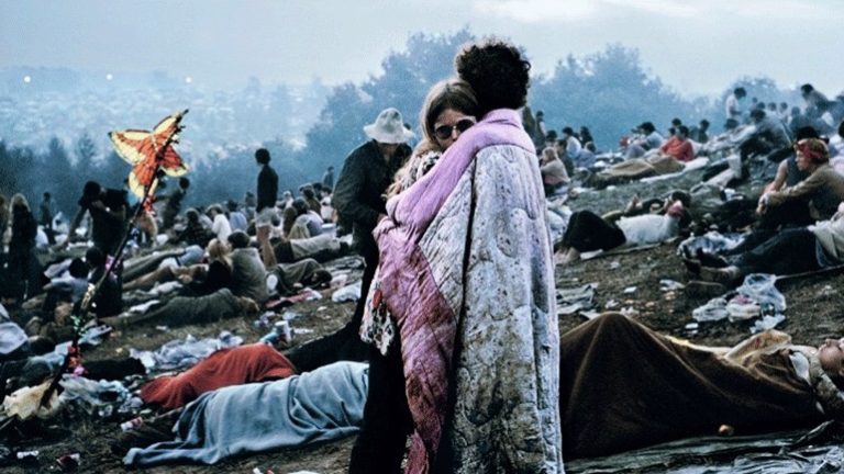 Το ζευγάρι στη διάσημη φωτογραφία του Woodstock παραμένει μαζί, 50 χρόνια μετά