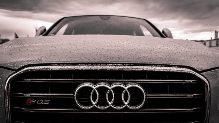 Η Audi «συνασπίζεται» με Daimler και BMW για τα αυτόνομα οχήματα