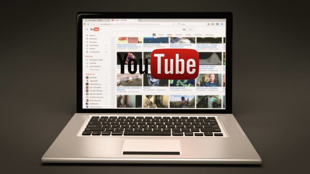 Μόνο με γονική συναίνεση η χρήση social media από παιδιά κάτω των 15 – Το κυβερνητικό «μπλόκο»