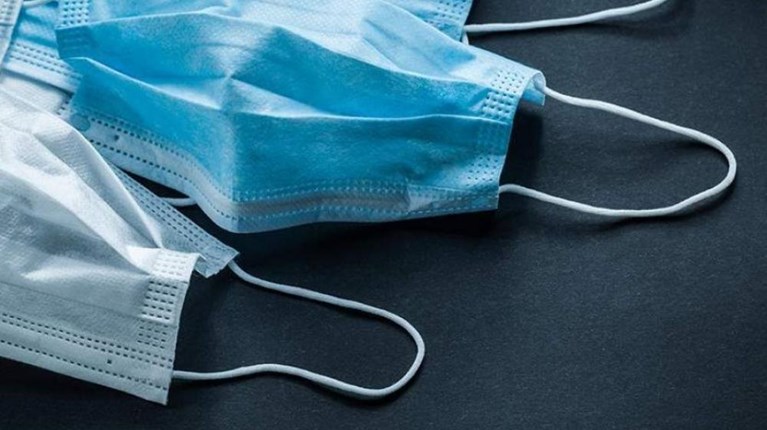 ΕΥΑΘ: Μην ρίχνετε στην τουαλέτα αντισηπτικά και μάσκες – Κίνδυνος για το δίκτυο