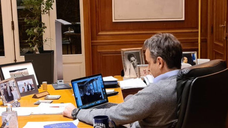 Μητσοτάκης για κορωνοϊό: Μίλησα με τον Χρηστάκη – Τα tweets του καθηγητή