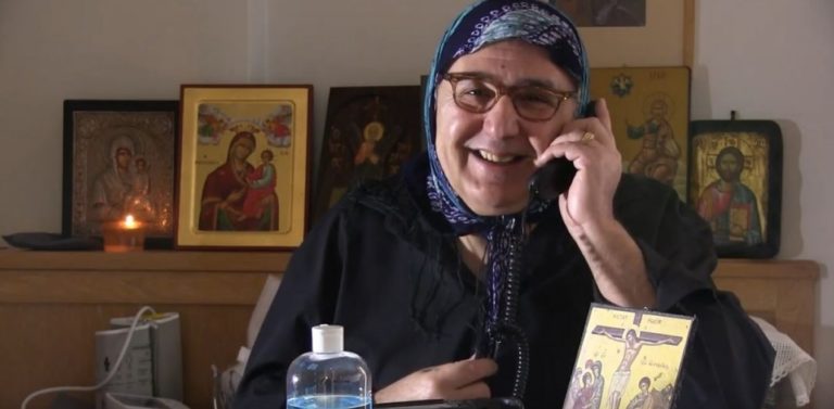 Οι Αγαμοι θύται επιστρέφουν με νέα σκετσάκια στο Youtube – Οδηγίες για το Πάσχα