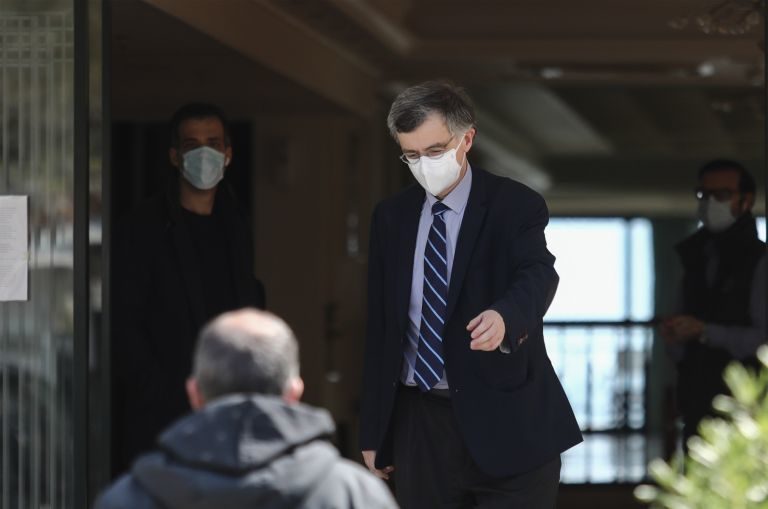 Παγκόσμια επιτυχία Τσιόδρα και Παστέρ για φάρμακο και εμβόλιο