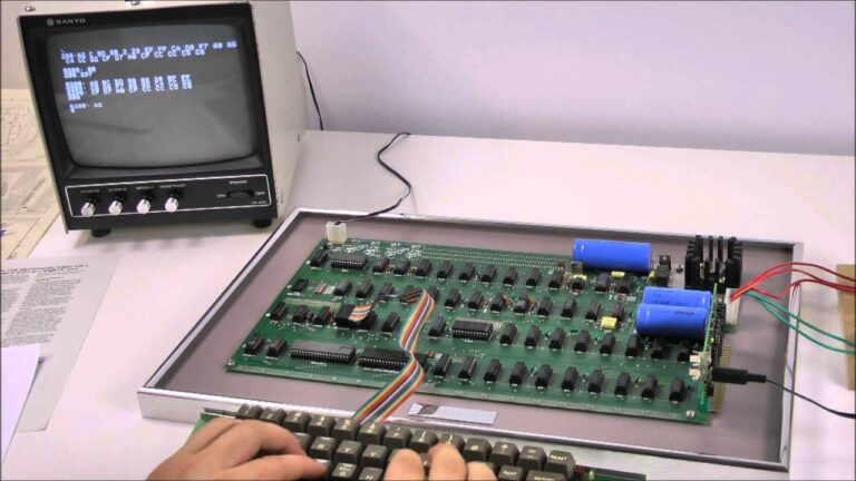 Σε δημοπρασία βγαίνει ο πρώτος προσωπικός υπολογιστής (βίντεο)