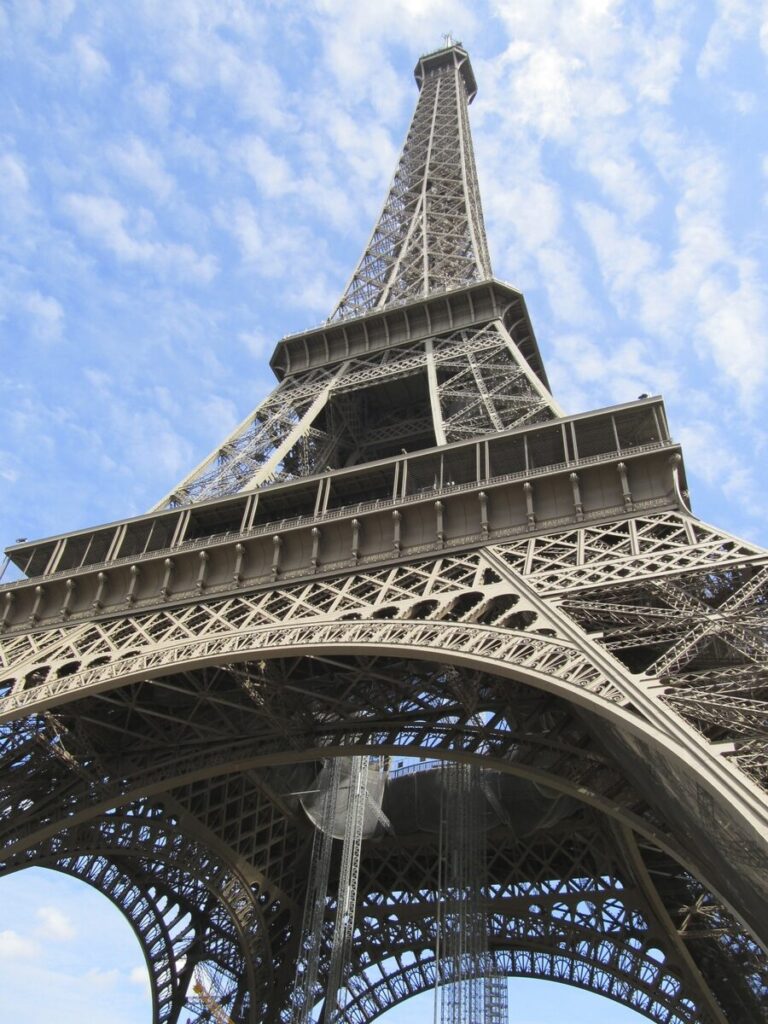 Η Γαλλία θα επανεκκινήσει όλους τους πυρηνικούς αντιδραστήρες μέχρι το χειμώνα εν μέσω ενεργειακής κρίσης