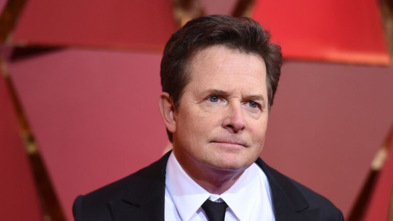 Ο Μάικλ Τζ. Φοξ θυμάται τα χρόνια «άρνησης» μετά τη διάγνωση με τη νόσο του Πάρκινσον