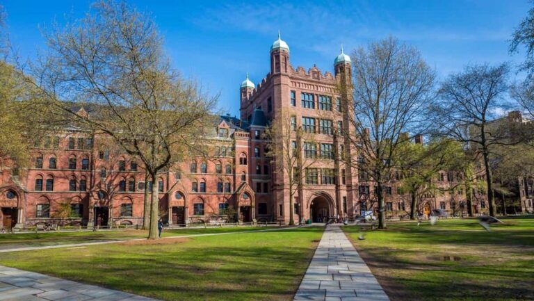 Τα πανεπιστήμια Columbia και Yale «έκλεψαν» τις εντυπώσεις στη Σύνοδο «Φάρος 2022»