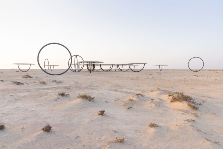 «Shadows travelling on the sea of the day», εγκατάσταση του Olafur Eliasson