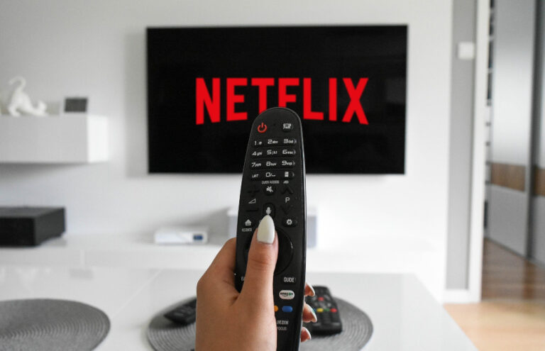 Netflix: Οι ταινίες και σειρές που έσπασαν τα ρεκόρ θέασης το 2022