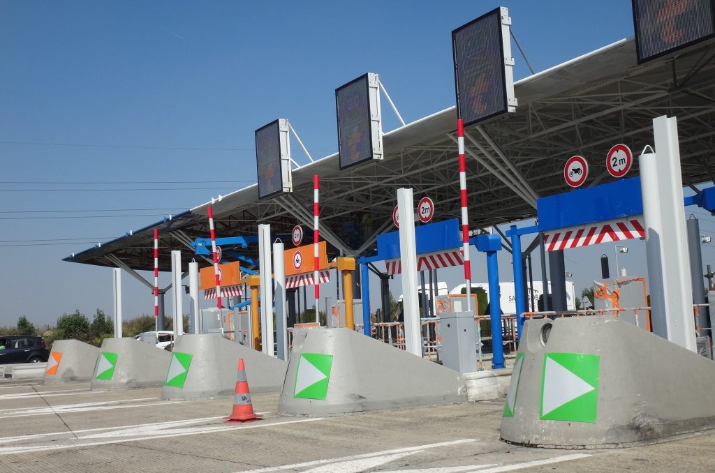Πρωτοποριακό πείραμα σε διόδια της Λιλ – Δεν θα πληρώνεις αλλά θα σε πληρώνουν