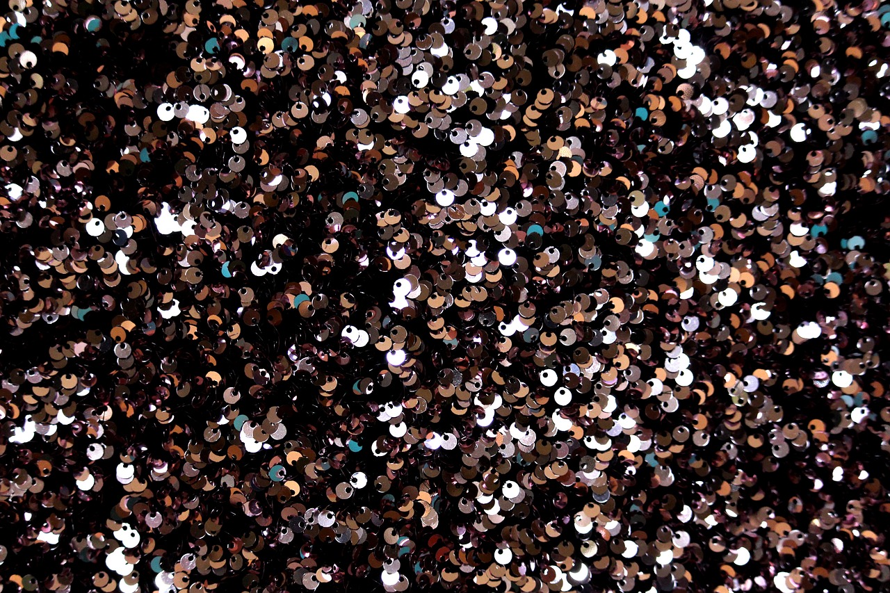 Πόσο επικίνδυνες είναι οι πούλιες και οι παγιέτες για το περιβάλλον;