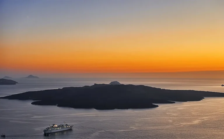 Σαντορίνη: Εντοπίστηκε για πρώτη φορά ο μαγματικός θάλαμος του Κολούμπου