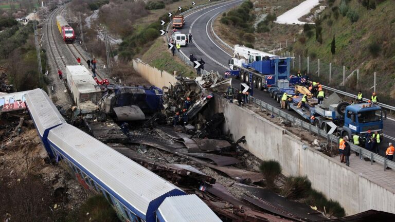Τέμπη: Ποια είναι η εταιρεία που εξαγόρασε την ΤΡΑΙΝΟΣΕ