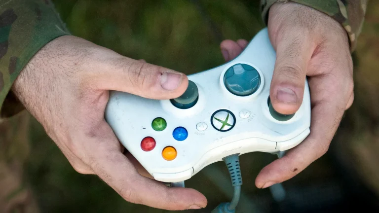 Οπλικά συστήματα με χειριστήρια Xbox αναπτύσσει ο αμερικανικός στρατός