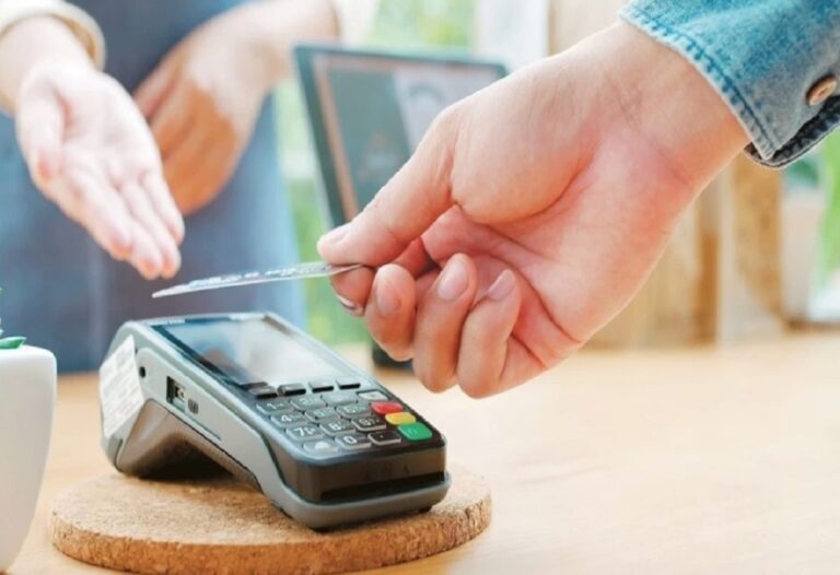 POS και ταμειακές μηχανές: Όλα έτοιμα για τη διασύνδεσή τους – Πώς θα λειτουργήσει