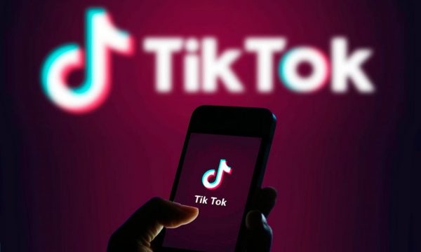 Βρετανία: Πρόστιμο 12,7 εκατ. στερλινών στο TikTok για παραβίαση των προσωπικών δεδομένων παιδιών