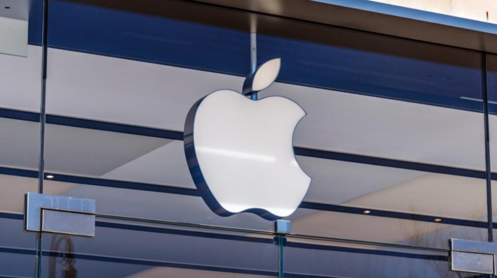 Apple: Mε δικούς της λογαριασμούς καταθέσεων για τους χρήστες απειλεί τις παραδοσιακές τράπεζες