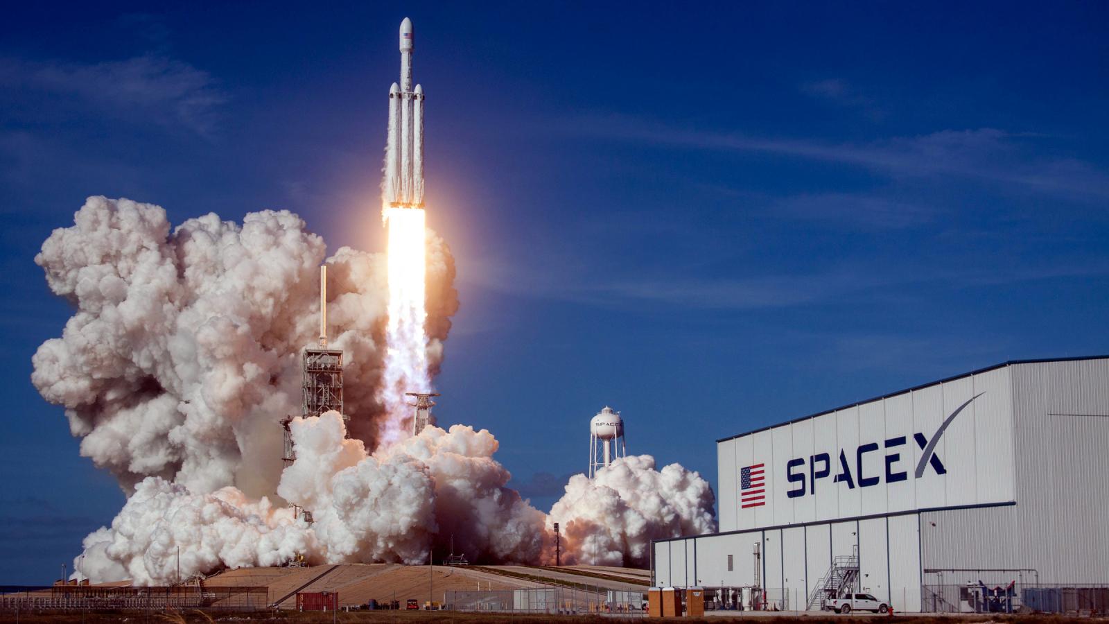 Η SpaceX στέλνει Σαουδάραβες αστροναύτες στον Διεθνή Διαστημικό Σταθμό