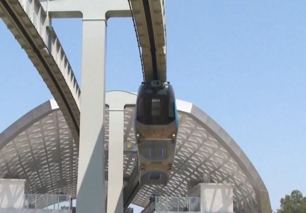 Το πρώτο «ιπτάμενο» τρένο χωρίς οδηγό είναι γεγονός – Σα να βγήκε από ταινία επιστημονικής φαντασίας