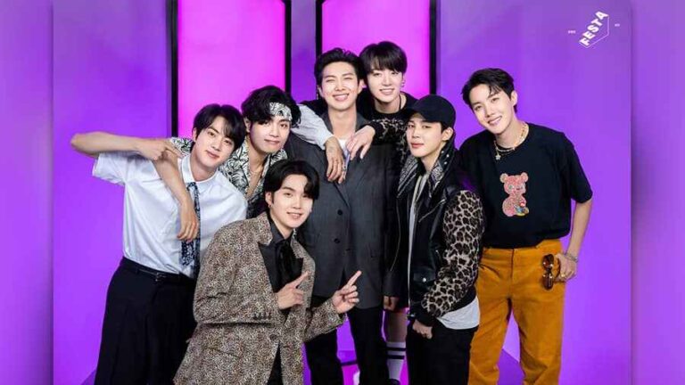 10 χρόνια BTS: Οι superfans κάνουν «προσκύνημα» στη Σεούλ για να γιορτάσουν το συγκρότημα K-pop που κατέκτησε τον κόσμο