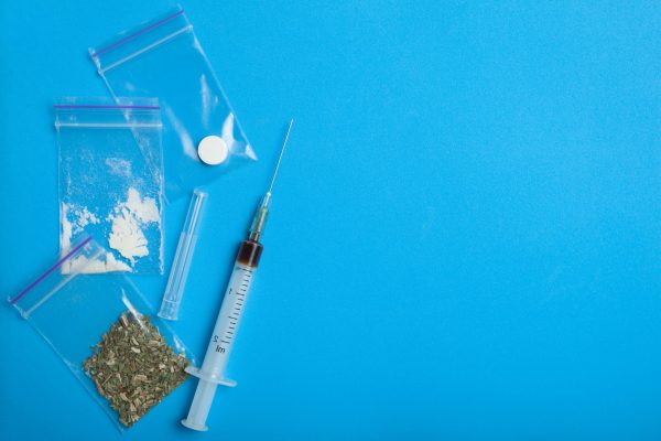 Ναρκωτικά: Εκατοντάδες νέες ουσίες εμφανίστηκαν στην Ευρώπη