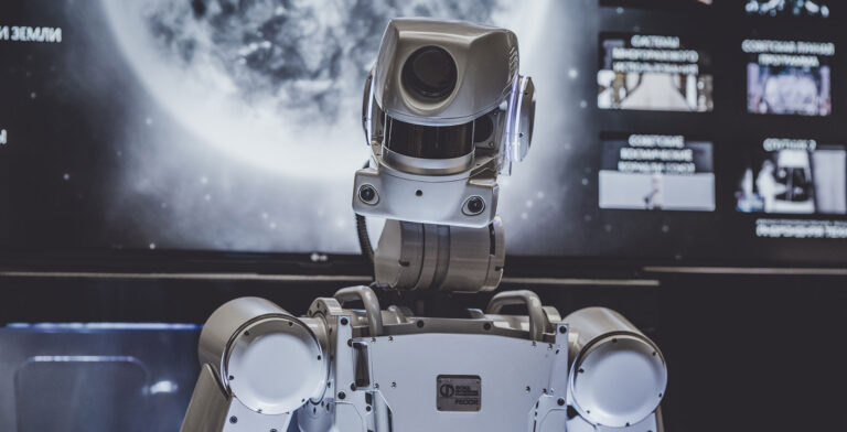 «Θέμα χρόνου για την Τεχνητή Νοημοσύνη να αρχίσει να διδάσκει στα σχολεία»