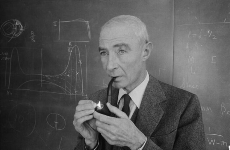 Ρόμπερτ Οπενχάιμερ: Αυτός ήταν ο «πατέρας της ατομικής βόμβας»