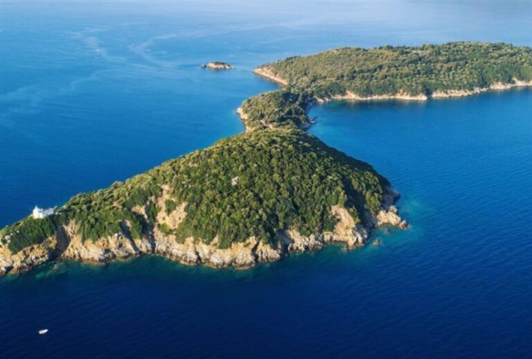 To άγνωστο νησί της Μαγνησίας που δεν έχει ρεύμα και φιγουράρει στους top προορισμούς