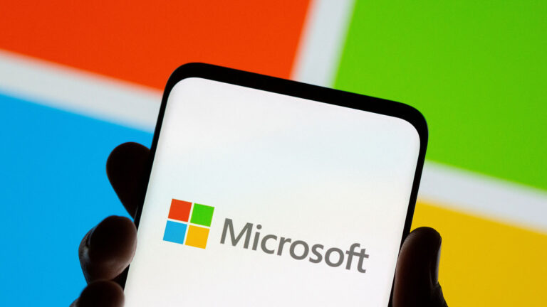 Ρώσοι χάκερ πολιορκούν τη Microsoft με κλεμμένα «κλειδιά» στελεχών
