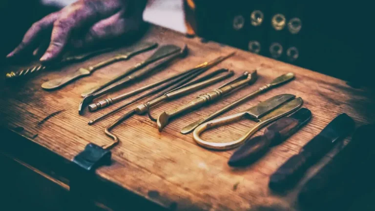 Λοβοτομή: Η αποκρουστική ιατρική πρακτική που εφαρμόστηκε για δεκαετίες