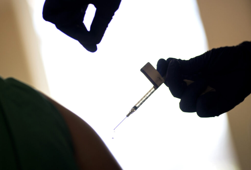 Βρετανία: Το πρώτο εμβόλιο για πρόληψη του καρκίνου του πνεύμονα