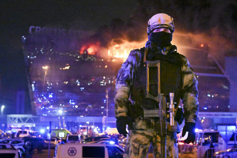 Μακελειό στη Μόσχα: Τα αίτια της επίθεσης και η απάντηση της Ρωσίας