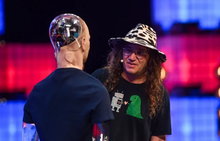«Πατέρας» της AGI: Singularity και έκρηξη της Τεχνητής Νοημοσύνης έως το 2030