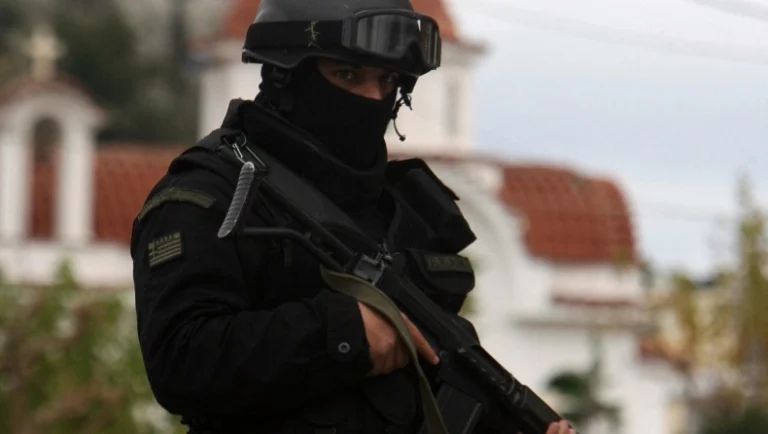 Eντοπίστηκε μέλος του καρτέλ του Ελ Τσάπo στην Αθήνα!