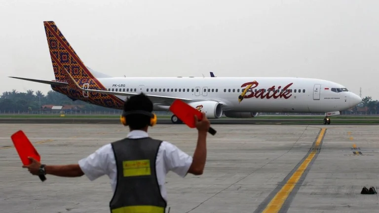 Οι πιλότοι κοιμήθηκαν στην πτήση και το αεροσκάφος πήρε λάθος πορεία