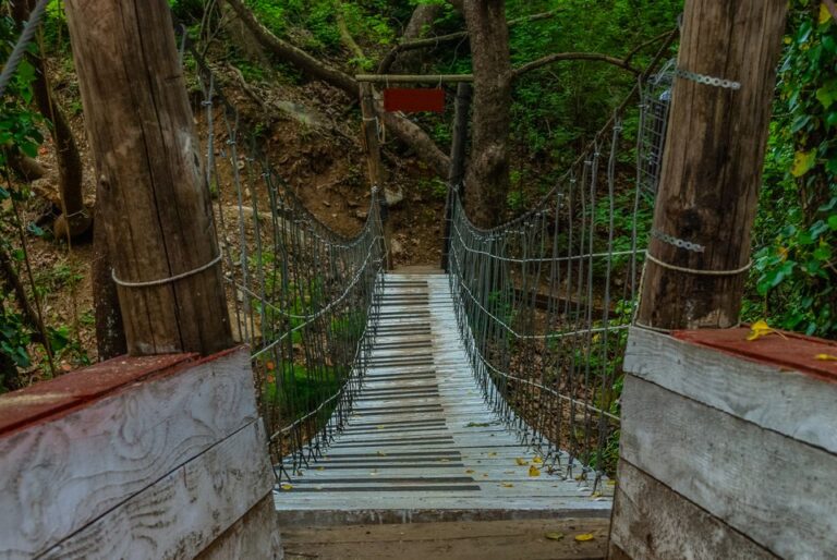 Καθαρά Δευτέρα και 25η Μαρτίου: 4 + 1 έξυπνες οικογενειακές αποδράσεις για τριήμερο
