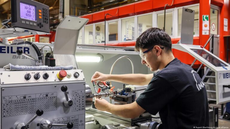 H Γερμανία ψάχνει για εργάτες και προσφέρει 4ημερη εργασία