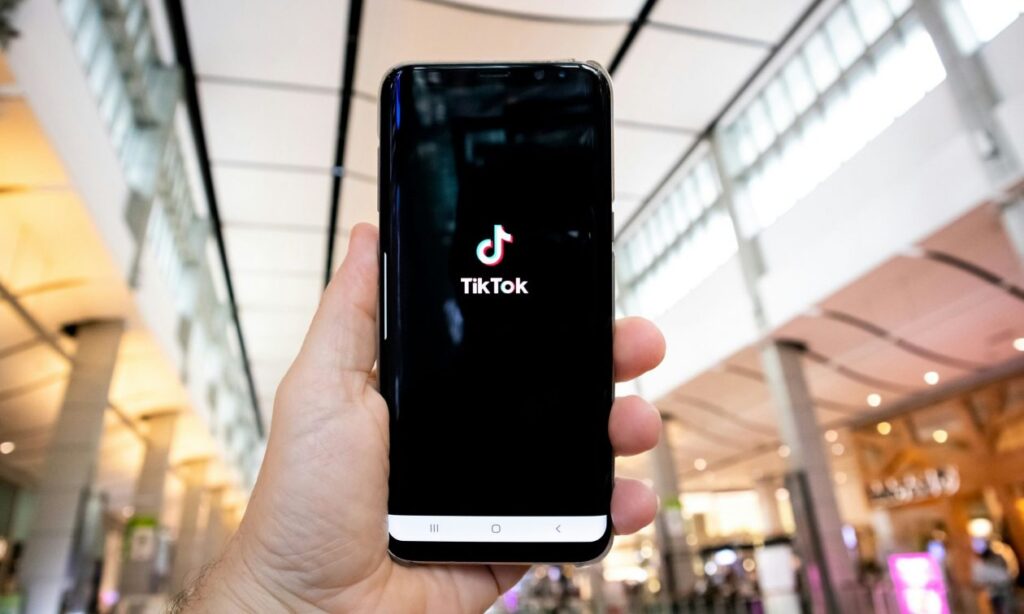 Sex Roulette: Νέο challenge στο TikTok 