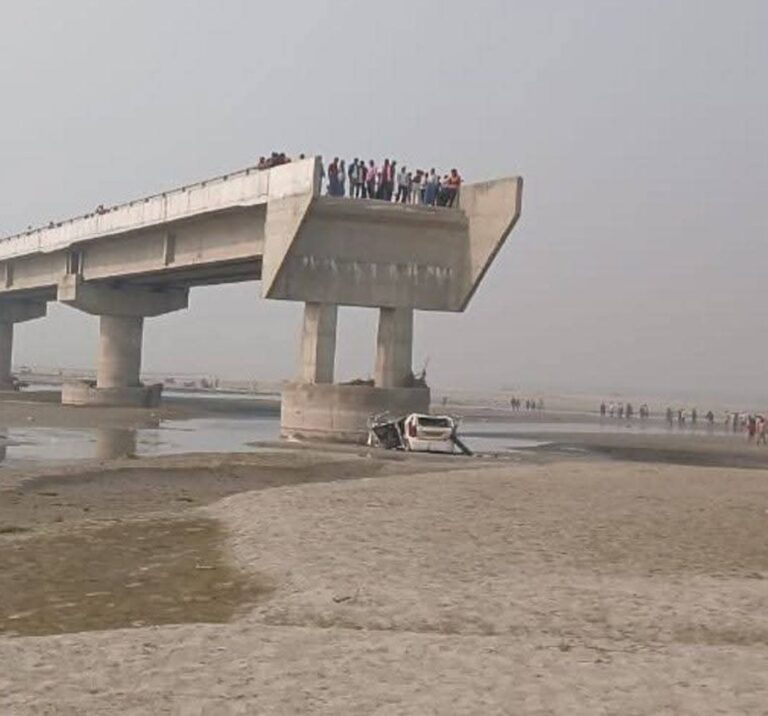 Ακολούθησαν τις οδηγίες του Google Maps και σκοτώθηκαν σε ανολοκλήρωτη γέφυρα