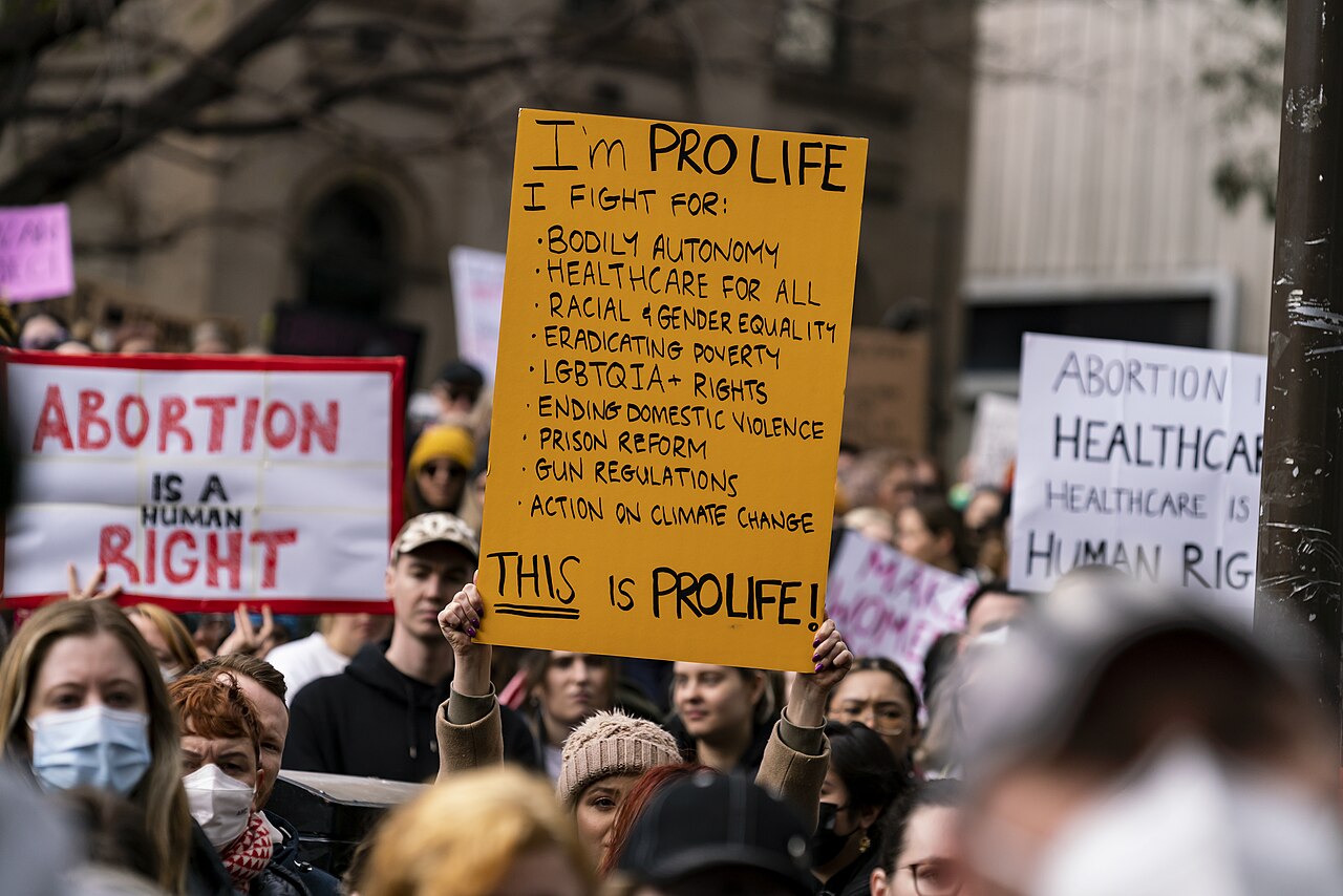 ΗΠΑ: Η απαγόρευση των αμβλώσεων συνδέεται με αυξημένα ποσοστά γεννήσεων και βρεφικής θνησιμότητας