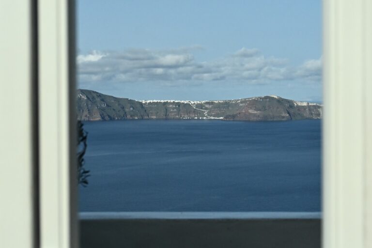 A. Ζεληλίδης, Kαθηγητής Γεωλογίας: Η άνοδος της λάβας  είναι η αιτία των σεισμών