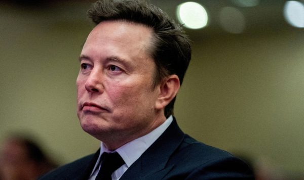 Ο Musk θέλει το Grok να ξαναγράψει τους αλγόριθμους του X