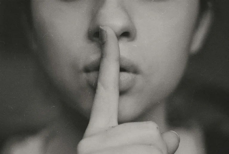 Υποδύονταν τη βωβή επί 16 χρόνια, προκειμένου να εισπράττει σύνταξη αναπηρίας – Μία απίστευτη ιστορία