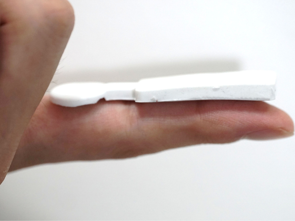 Πρωτοποριακός αισθητήρας στο μέγεθος επιθέματος ανιχνεύει τα πραγματικά συναισθήματα ενός ατόμου μέσω του δέρματος