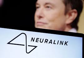 Neuralink: Τρίτο εμφύτευμα σε ασθενή που βρίσκει ξανά τη φωνή του