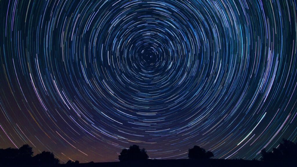 Γιατί μερικά αστέρια είναι πάντα εκεί — και άλλα εξαφανίζονται