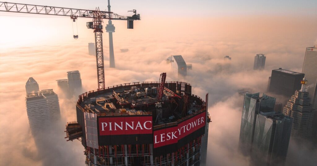 Ο ψηλότερος κατοικήσιμος ουρανοξύστης της Βόρειας Αμερικής έχει 12 πλευρές και 106 ορόφους